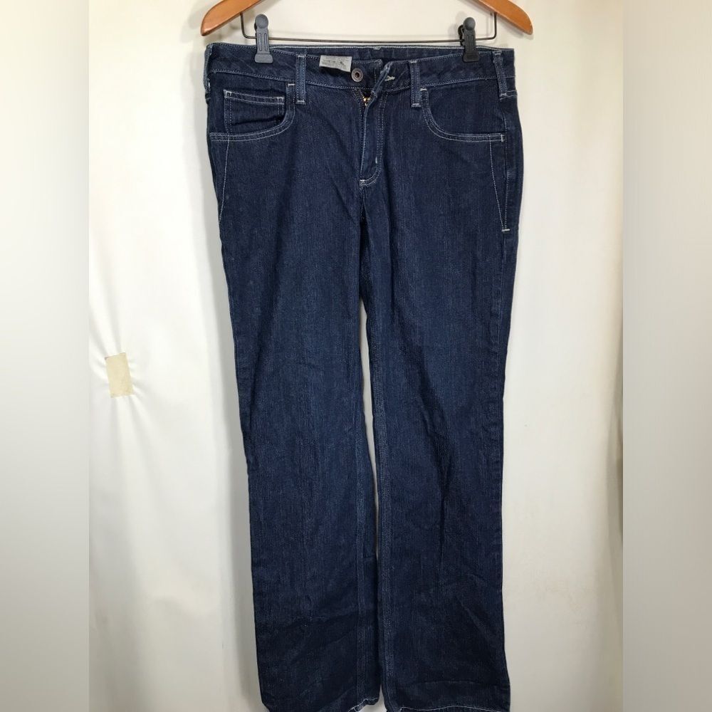 Carhartt Curvy Fit Mid Rise Bootcut Jeans Women's 8x34 WB040